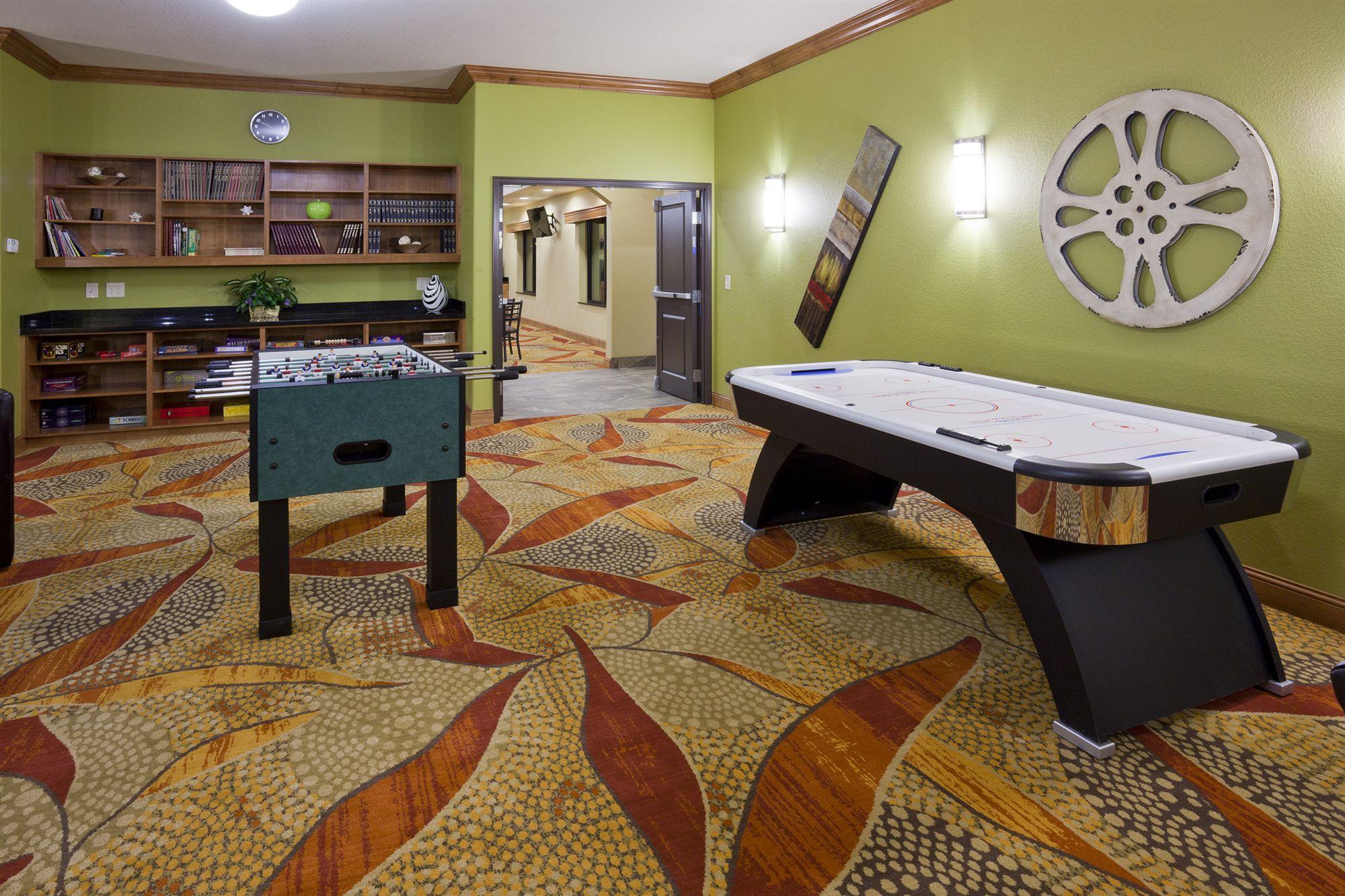 Grand Forks Lodge And Suites Экстерьер фото